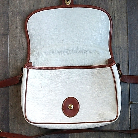VTG COACH CREAM LEATHER CROSSBODY 9LX11W. - Picture 7 of 11